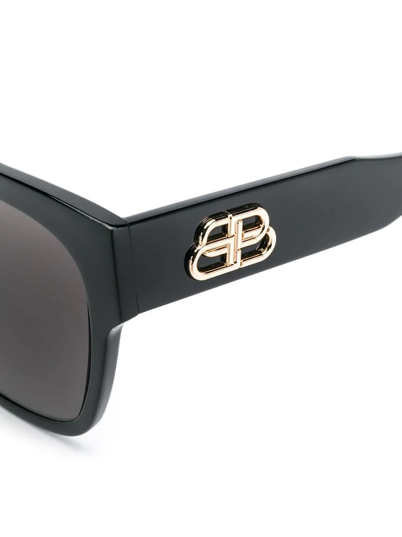 Paris square sunglasses 3
