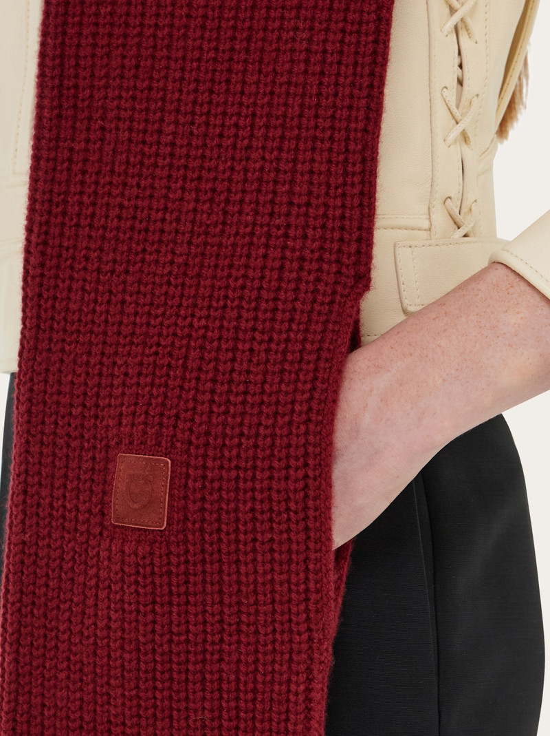 Knitted hood with scarf 5