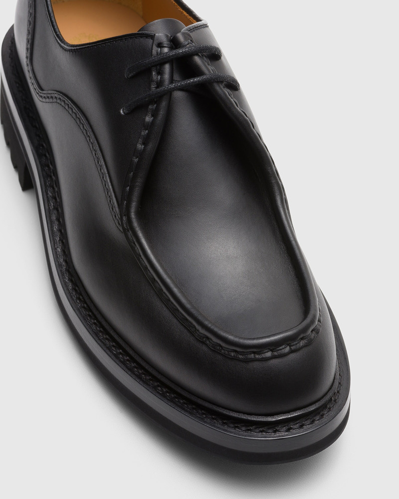 Burnished Monteria Leather Lace Up 3