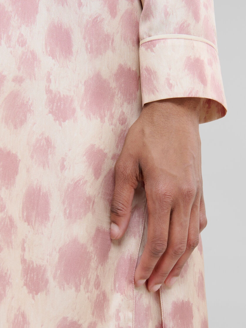 ANTIQUE PINK SILK MIDI DRESS WITH CRAYON LEOPARD PRINT - 5