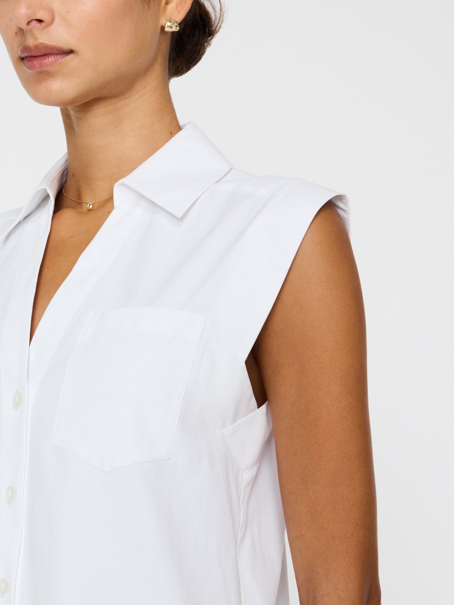The Elias Sleeveless Shirt - 4