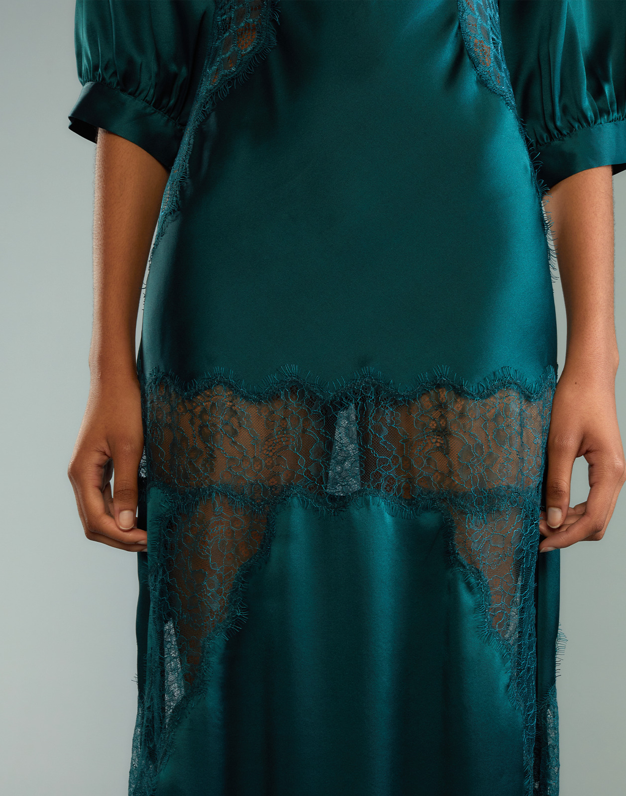 Lure Lace Dress - 4