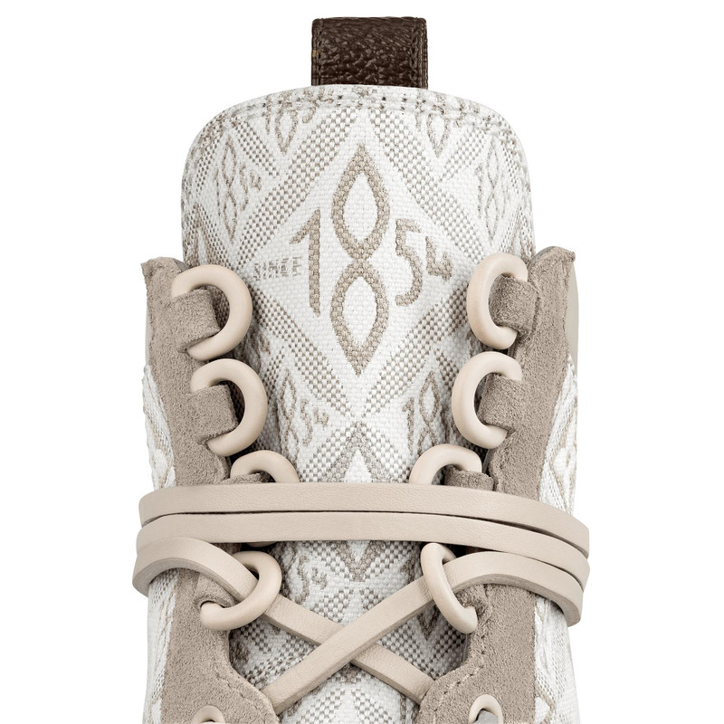 Laureate Platform Desert Boot 5