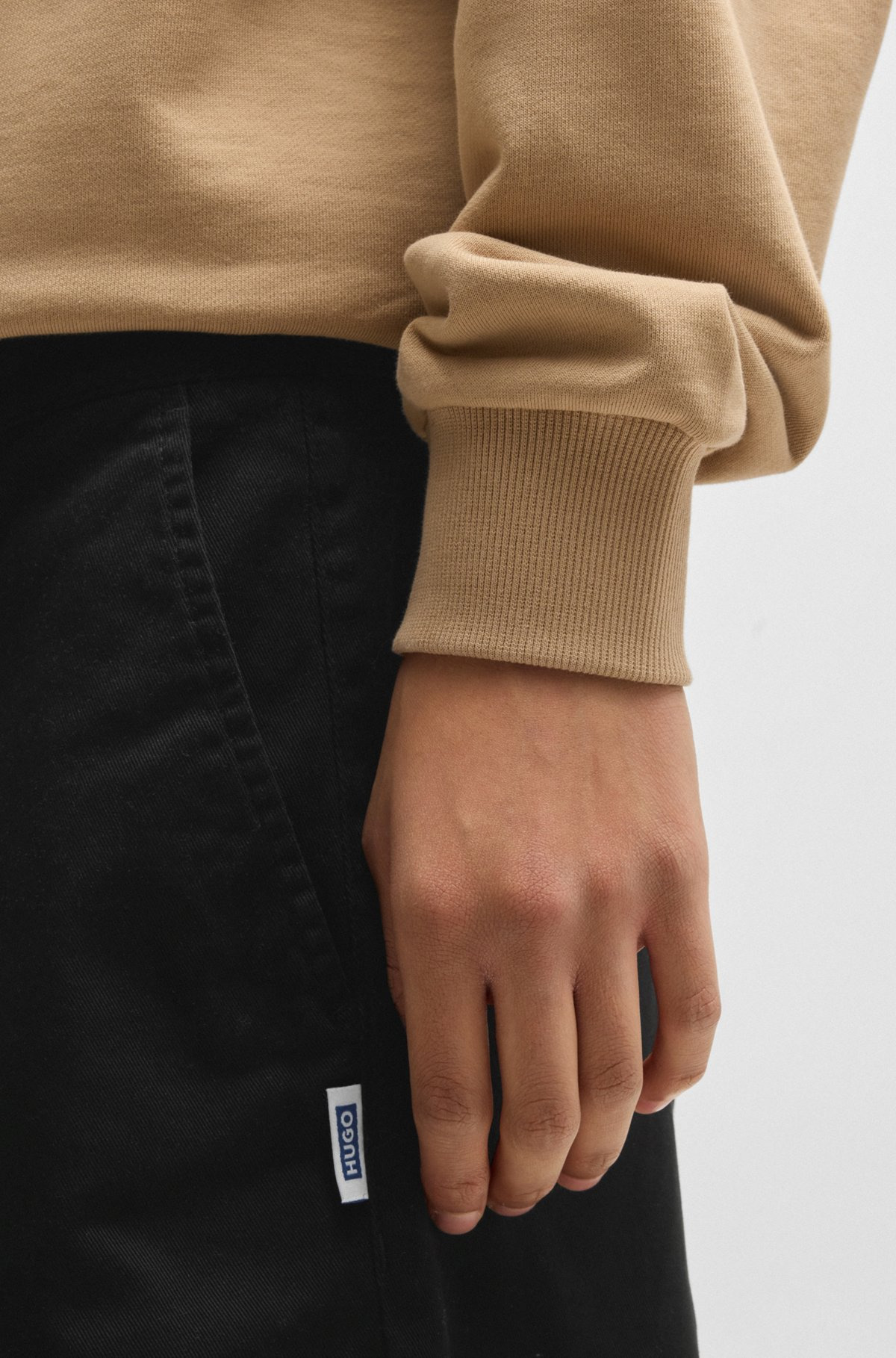 REGULAR-FIT REGULAR-RISE SHORTS IN COTTON TWILL - 5