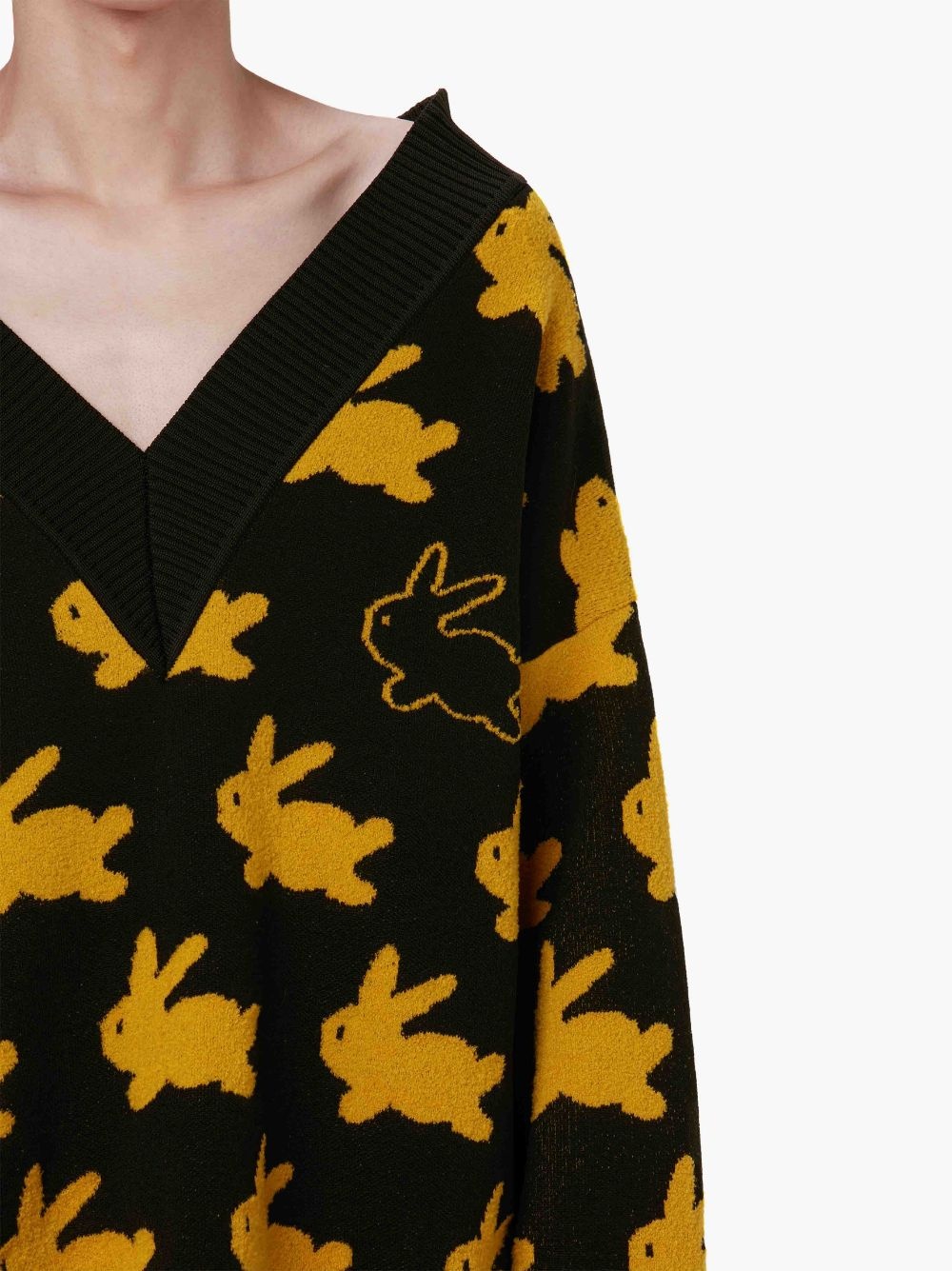BUNNY V NECK JUMPER - 6
