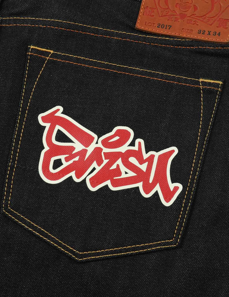 KAMON AND GRAFFITI LOGO PRINT CARROT-FIT DENIM JEANS #2017 9