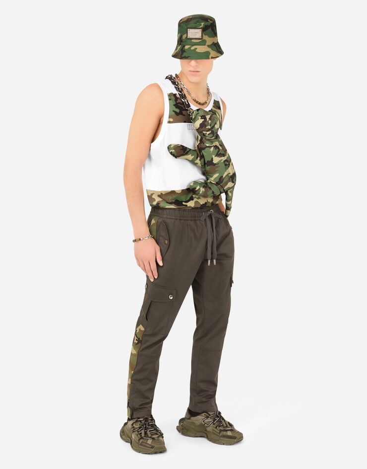 Cotton jogging pants with camouflage bands - 6