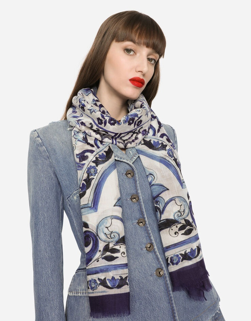 Dolce & Gabbana Majolica-print cashmere scarf (135 x 200) outlook