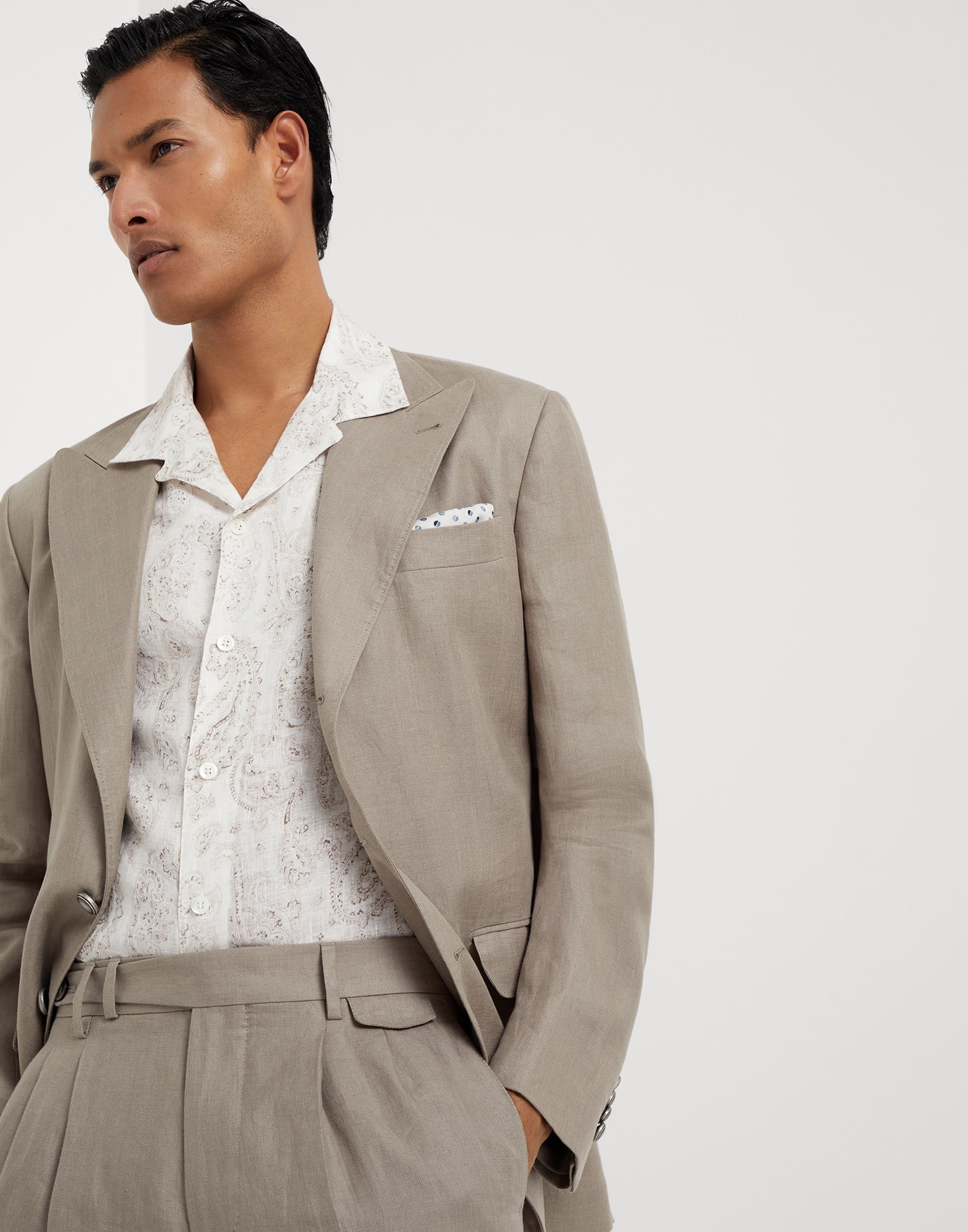 Linen micro chevron Leisure suit: peak lapel jacket with metal buttons and double-pleated trousers - 3