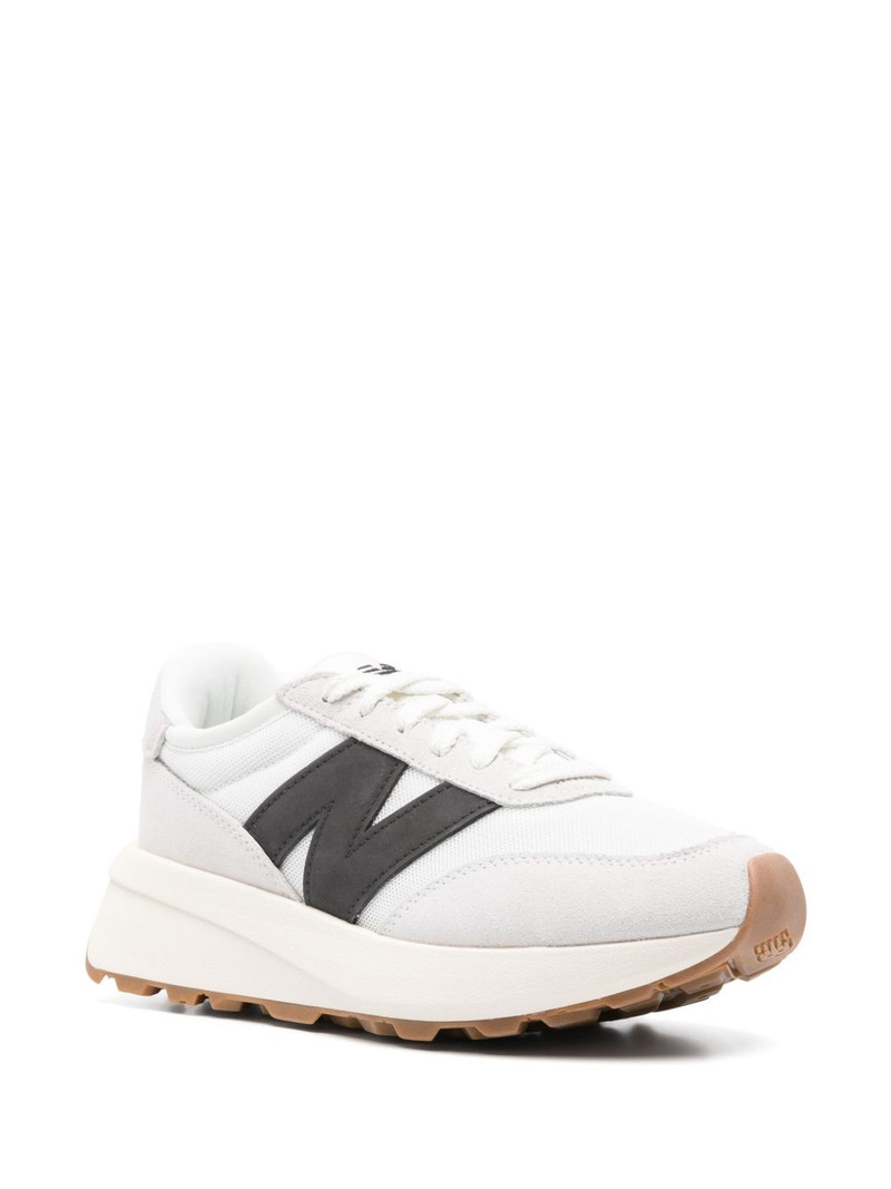 New Balance 370 sneakers outlook
