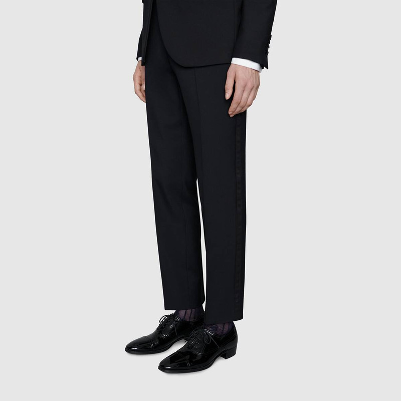 Patent leather lace-up shoe 6