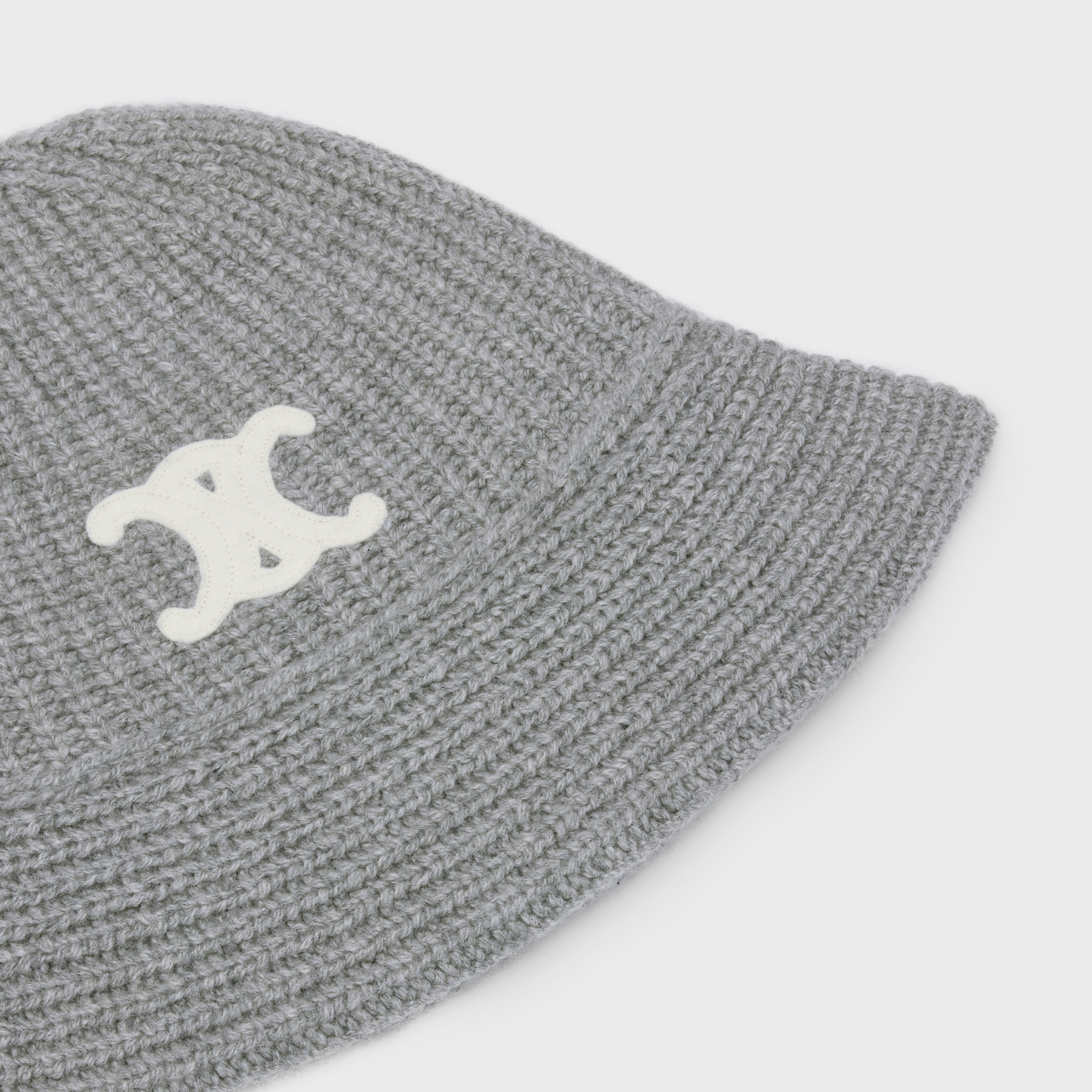 CLOCHE BUCKET HAT IN SEAMLESS CASHMERE - 3