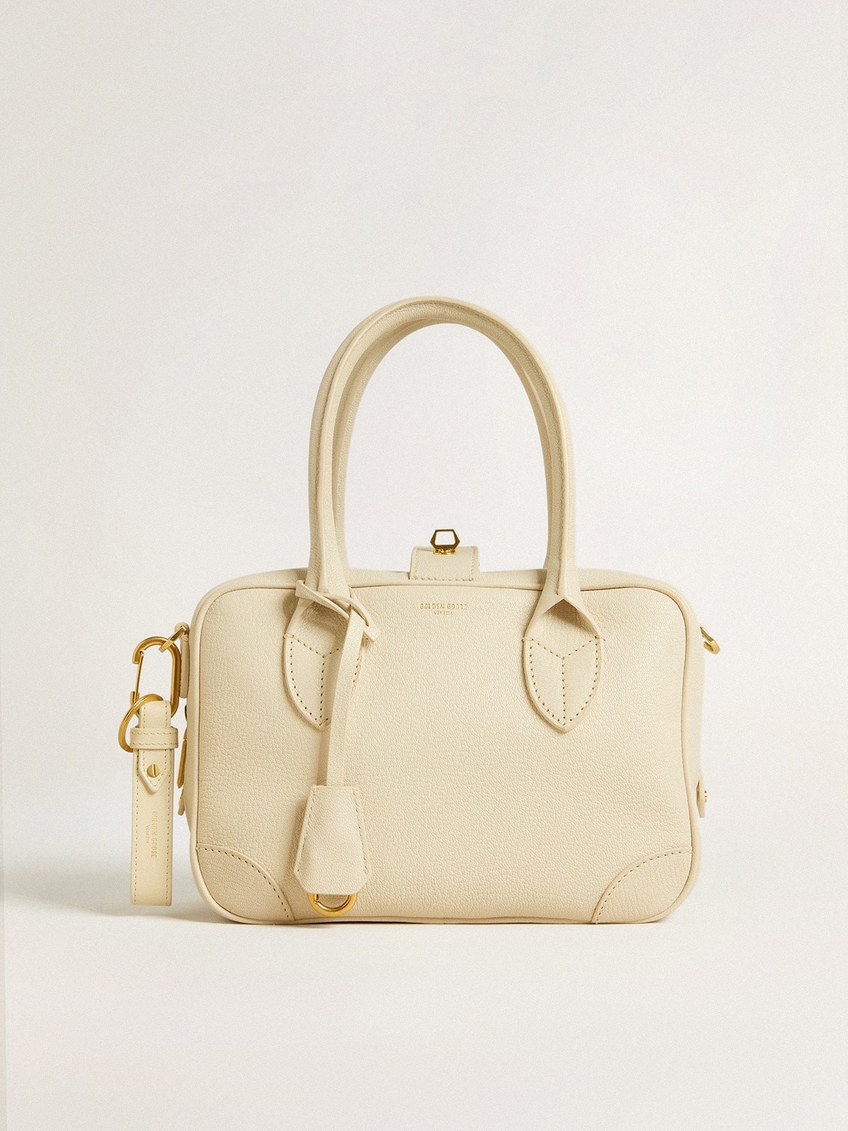 Worn white keyring - 3