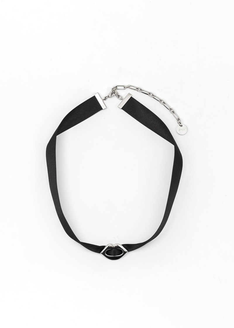 BLACK RIBBON CHOKER W/ SILVER LIP 1
