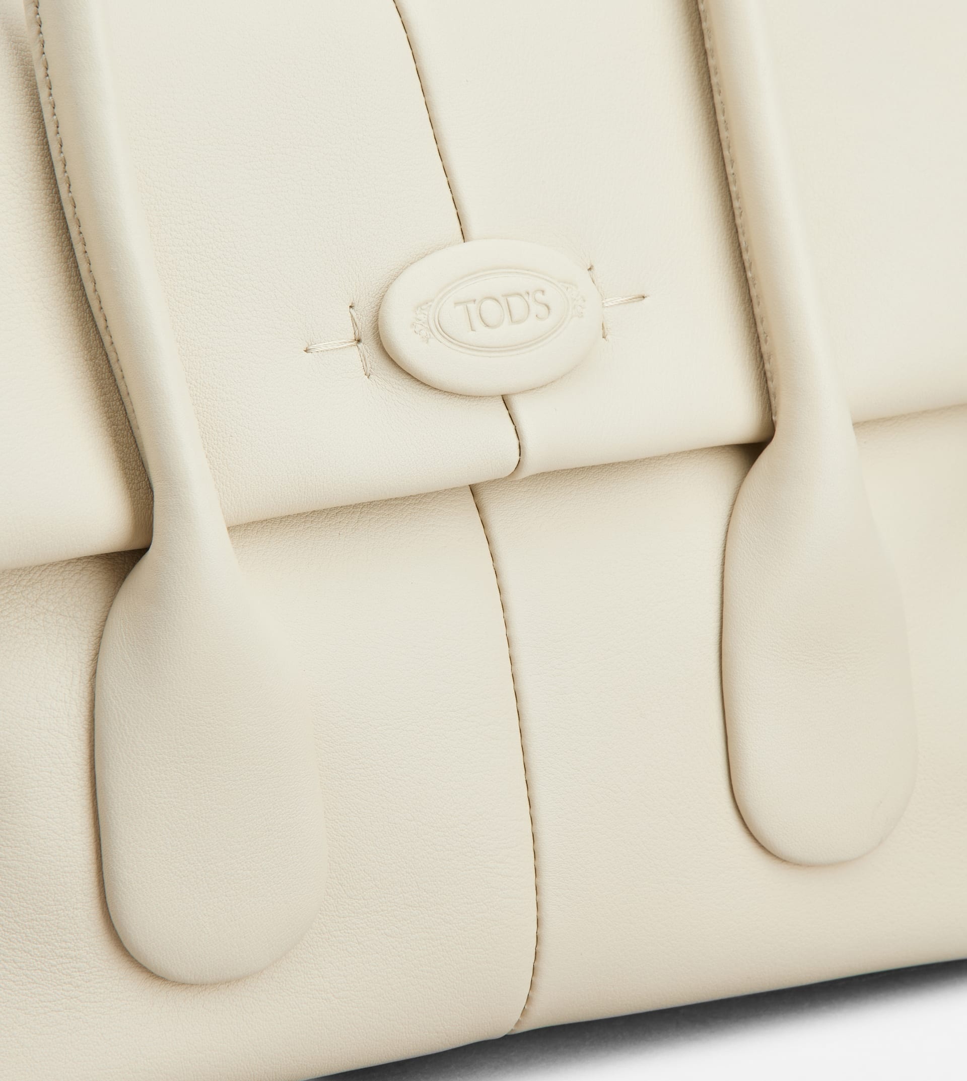 TOD'S DI BAG REVERSE IN LEATHER SMALL - OFF WHITE - 6