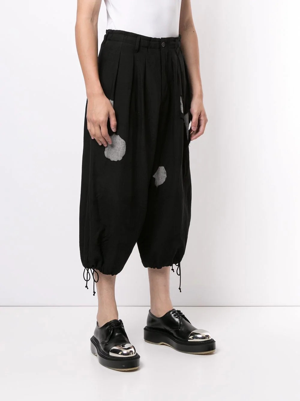 ripped-effect cropped trousers - 4