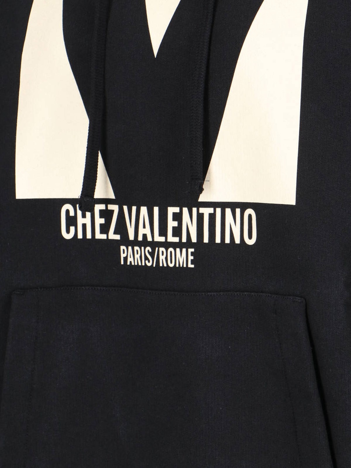 "CHEZ" HOODIE - 3