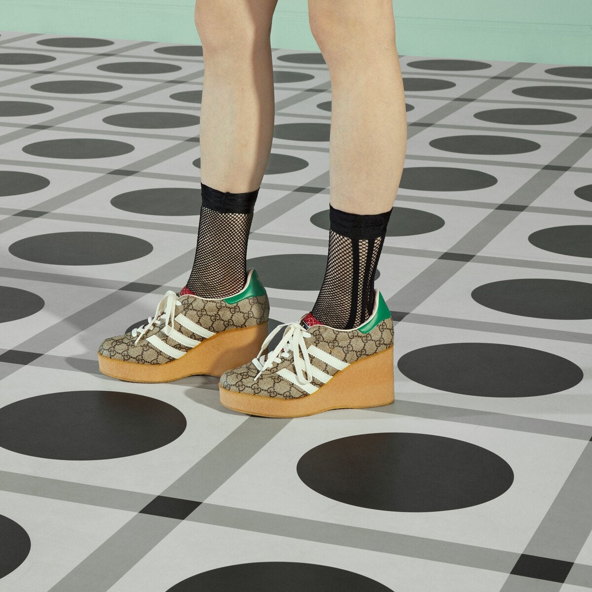【新品17万】GUCCI adidas wedge Gazelle スニーカー Adidas x Gucci Wmns Wedge Gazelle Metallic gold Size 7 US