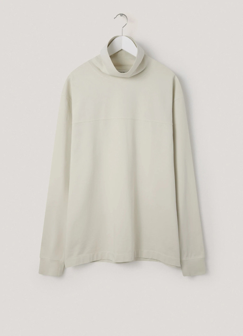 HIGH COLLAR SWEATSHIRT
MEDIUM JERSEY 1