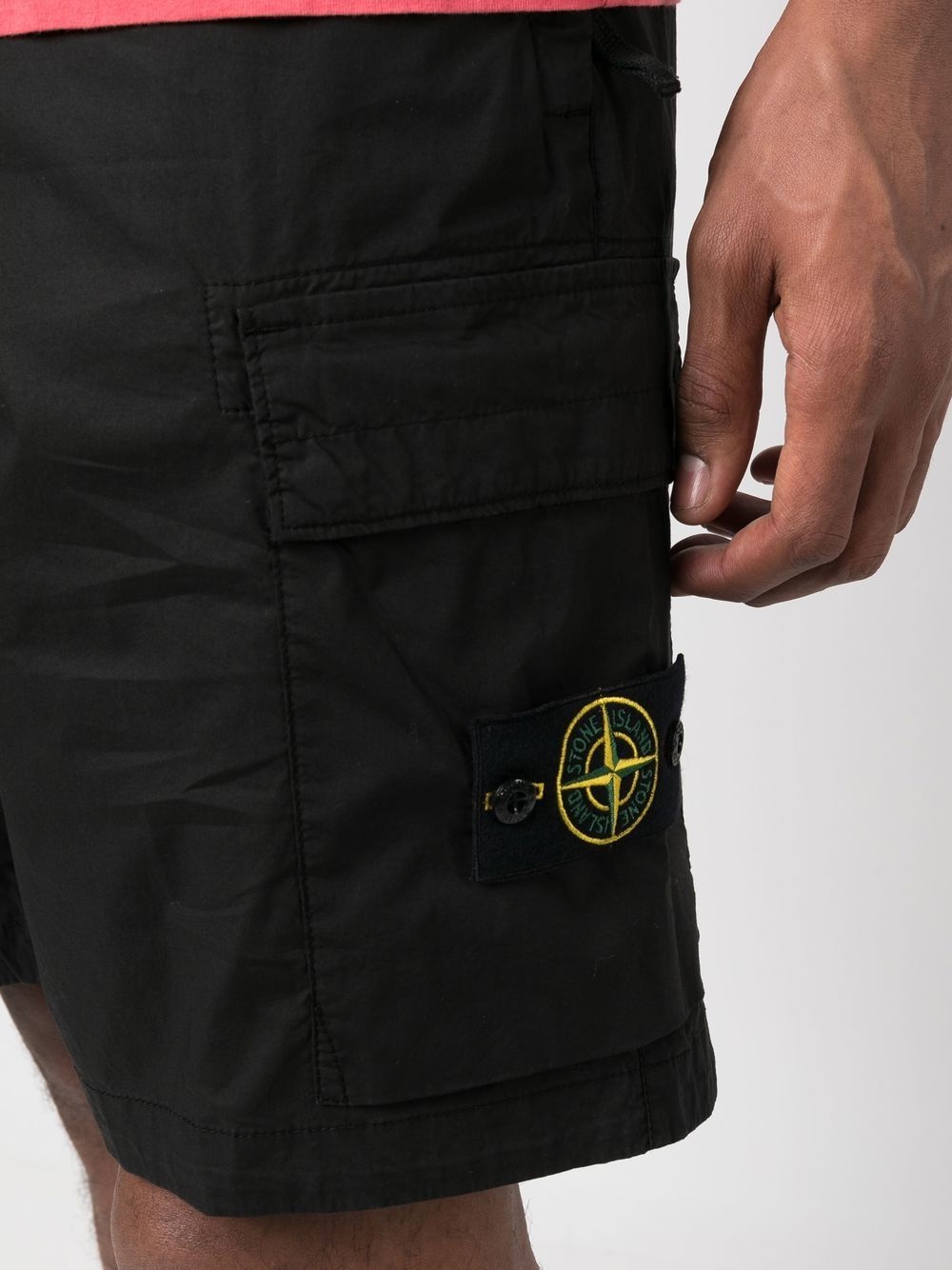 Compass-patch cargo shorts - 5