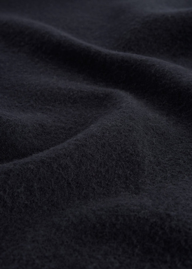 Maxi wool triangle scarf navy 4