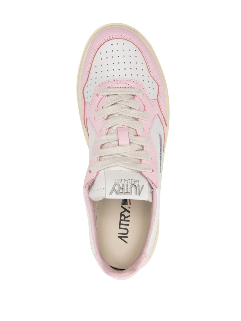 Medalist Low Sneakers 4