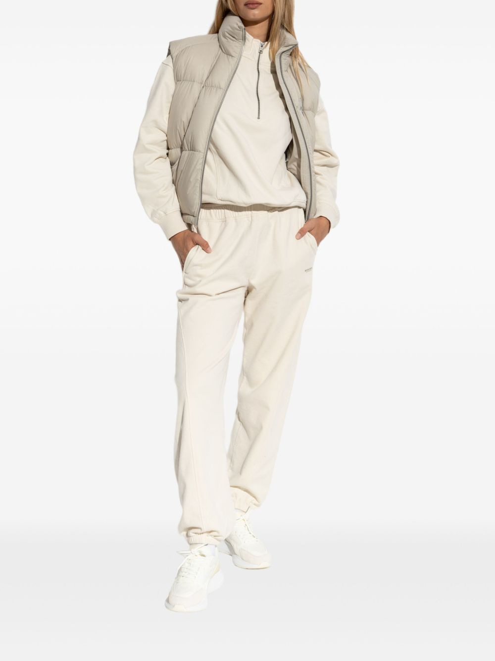 quilted logo-plaque vest - 2