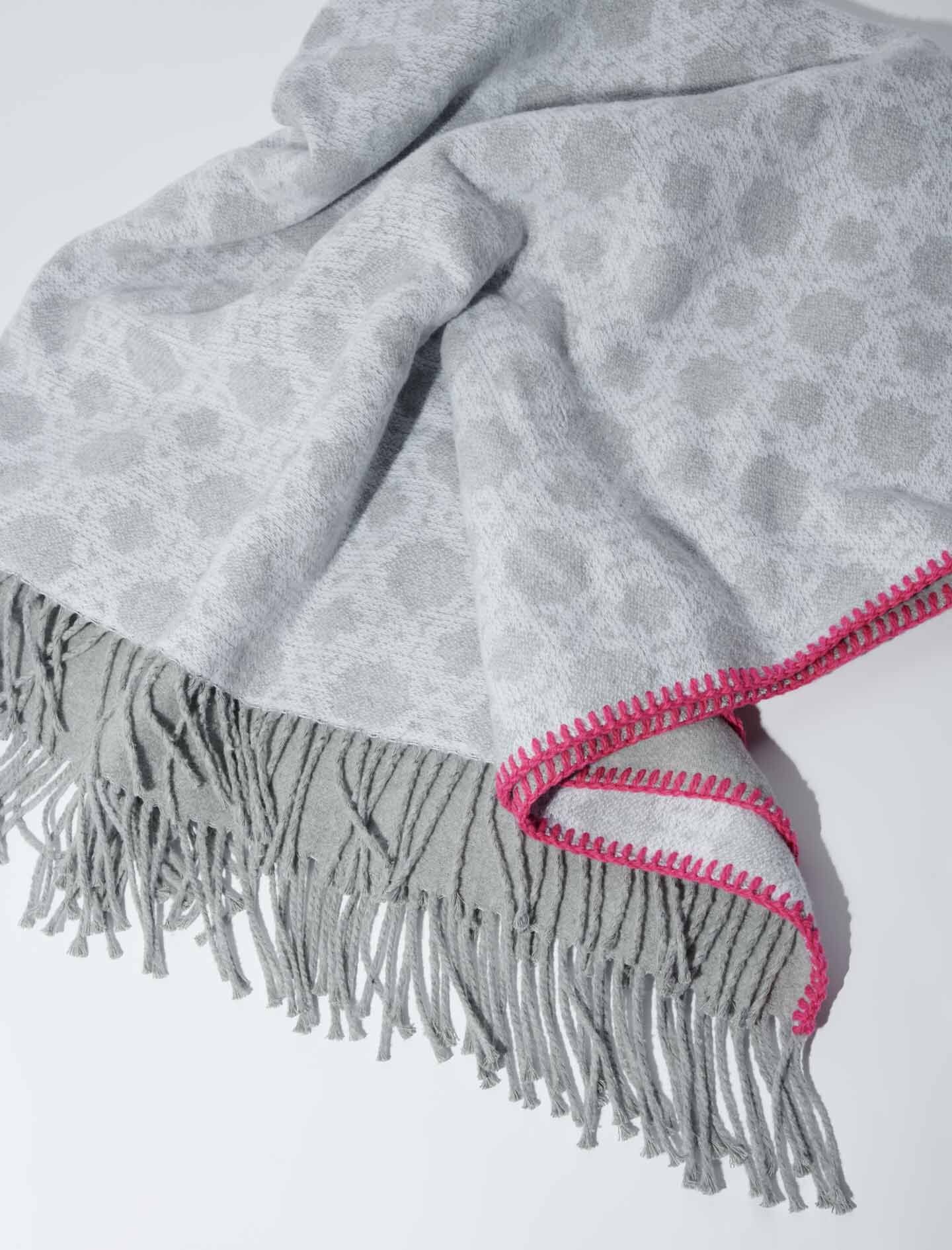 Monogram poncho - 4