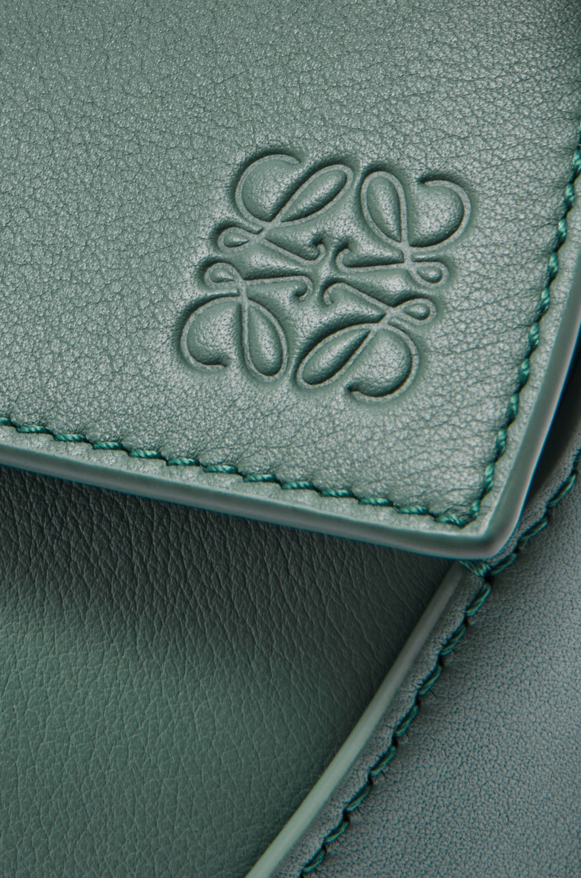 Small Puzzle bag in classic calfskin - 10