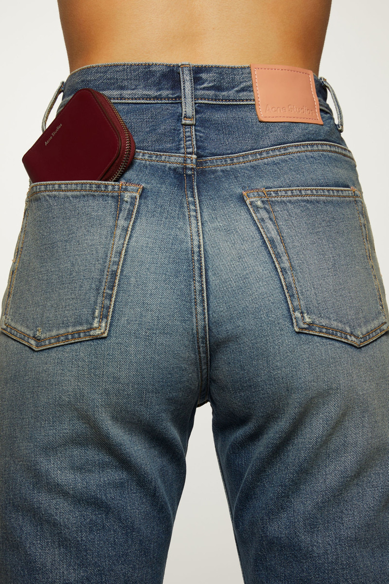 Compact bifold wallet burgundy 4