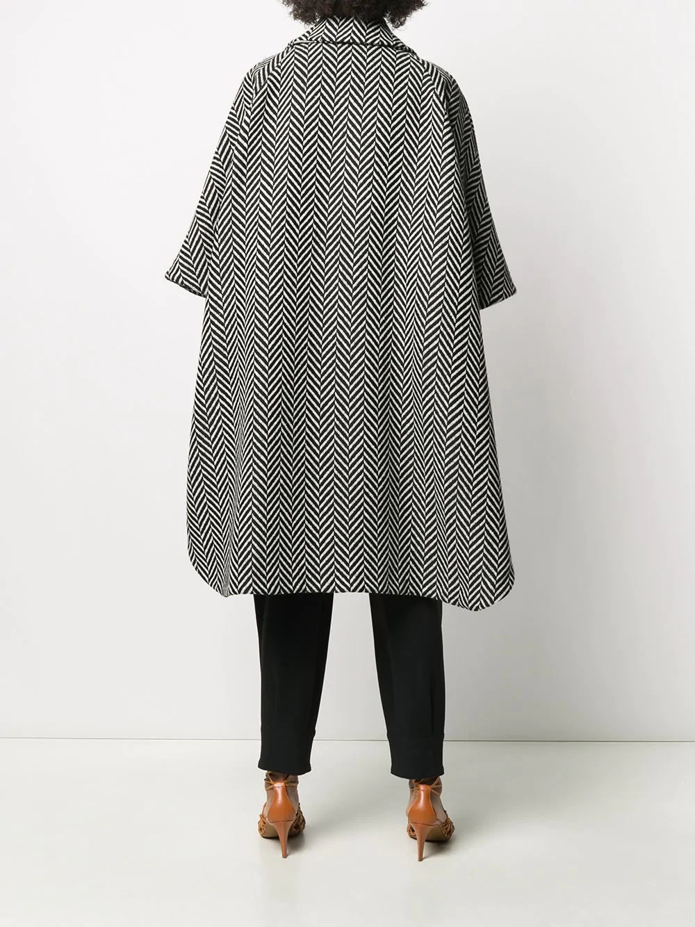 herringbone pattern cape - 4