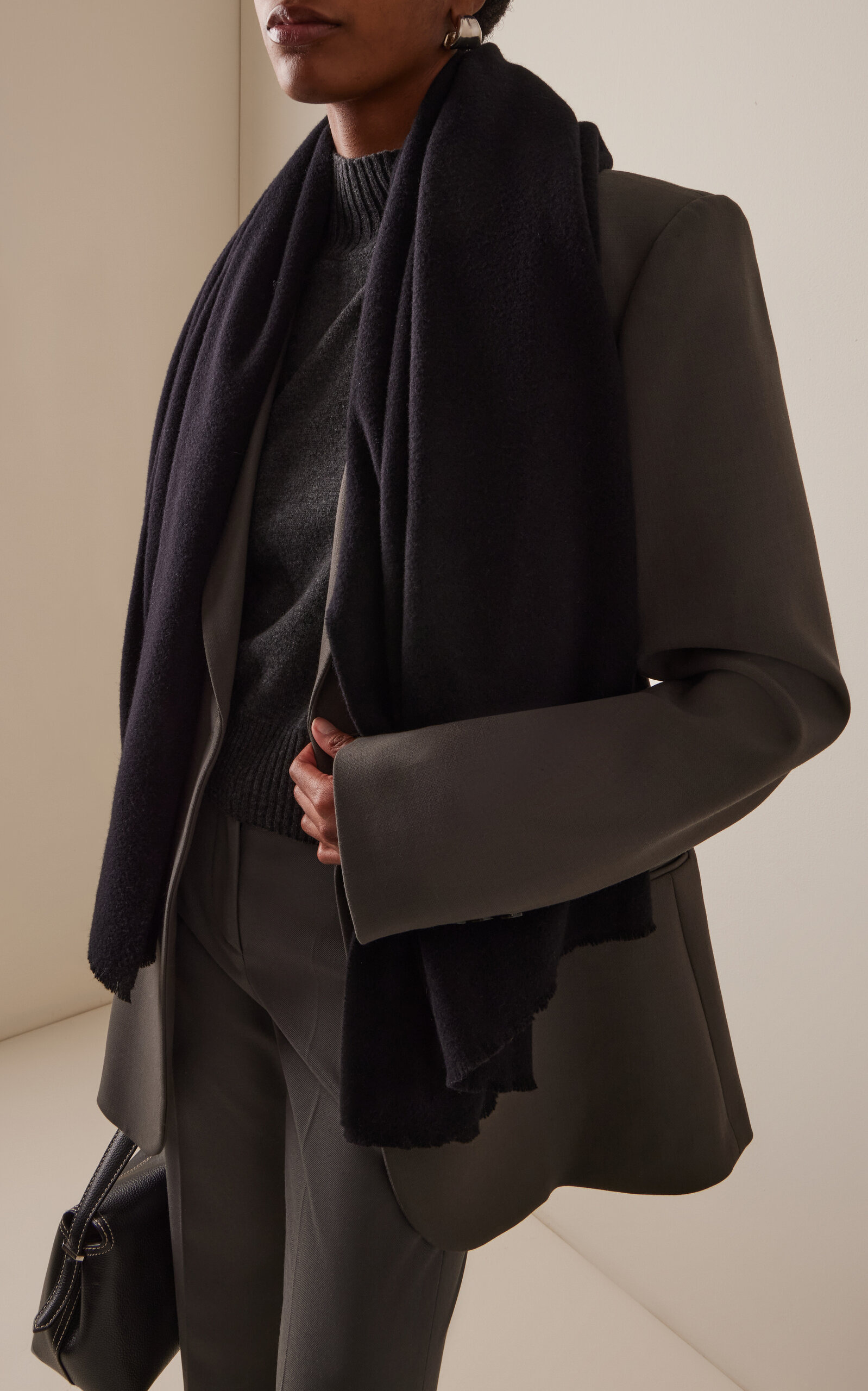Wide Wool Scarf black - 2
