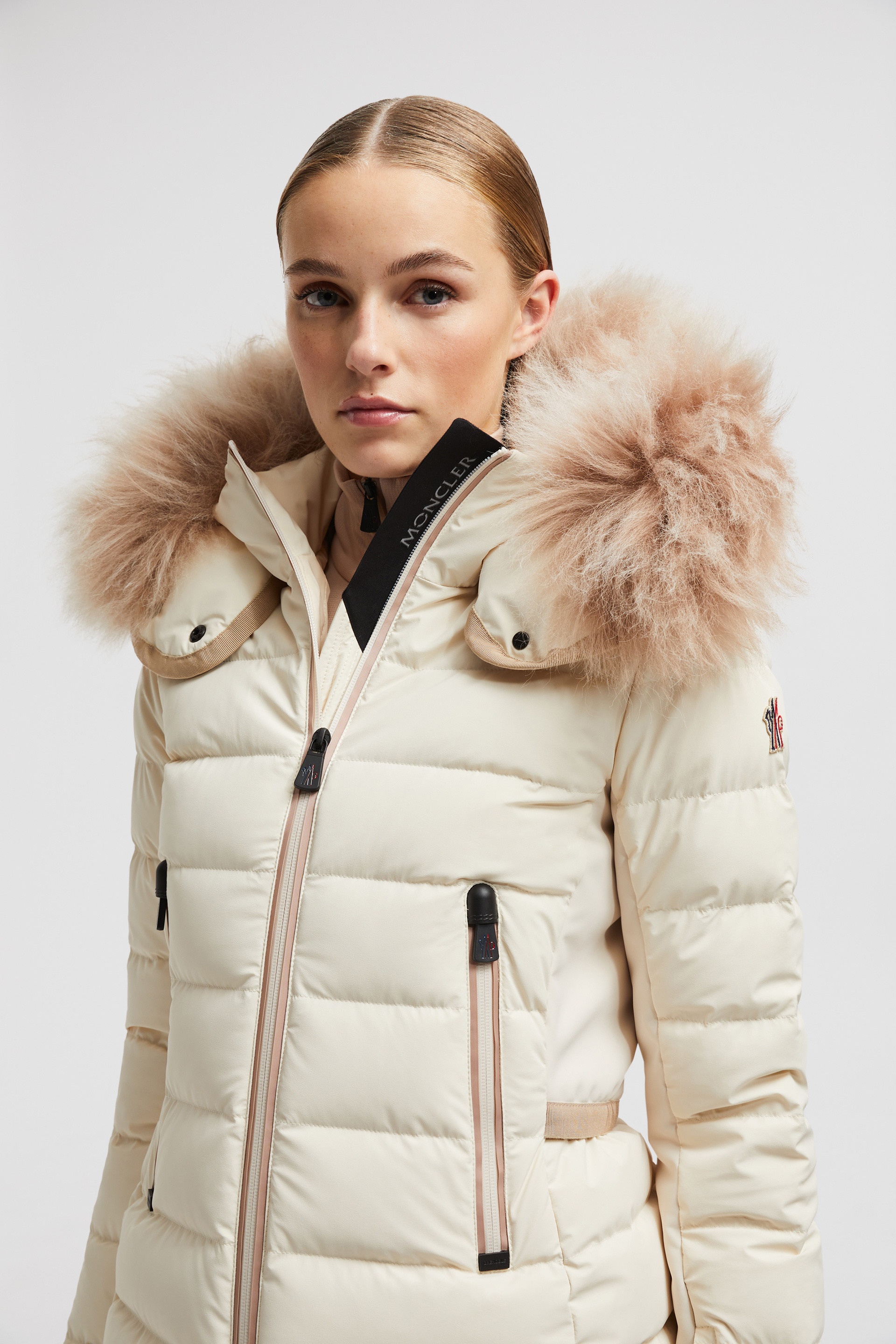 Lamoura Short Down Jacket - 4