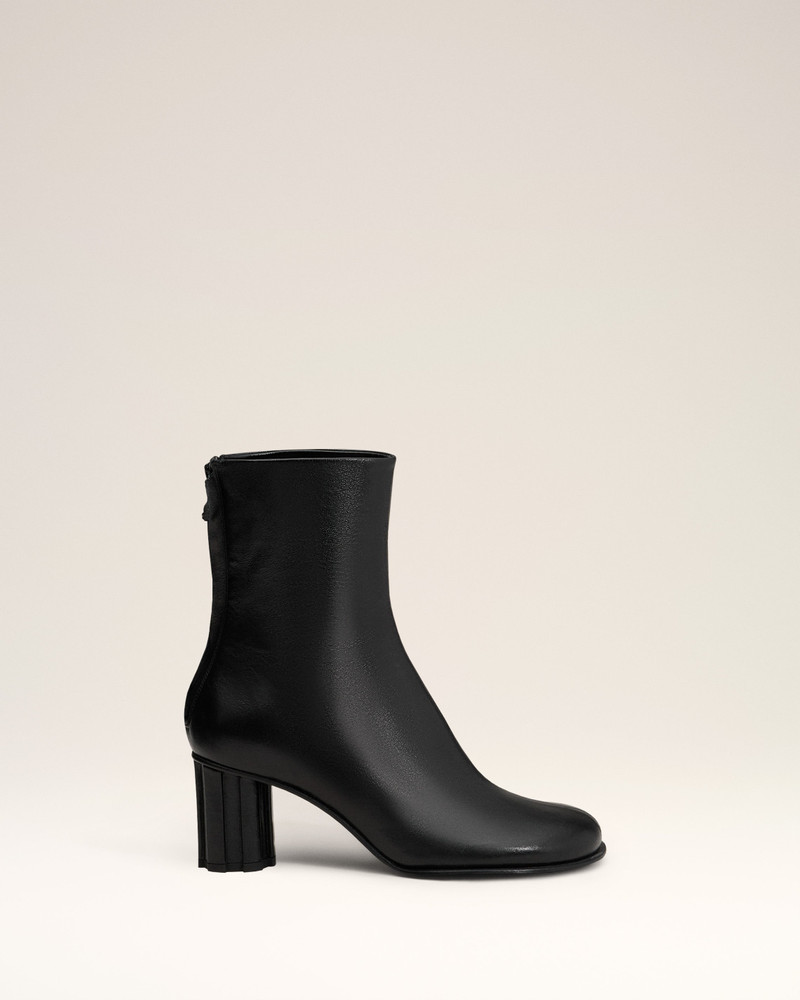 BLACK LEATHER PIANO BOOTS 1