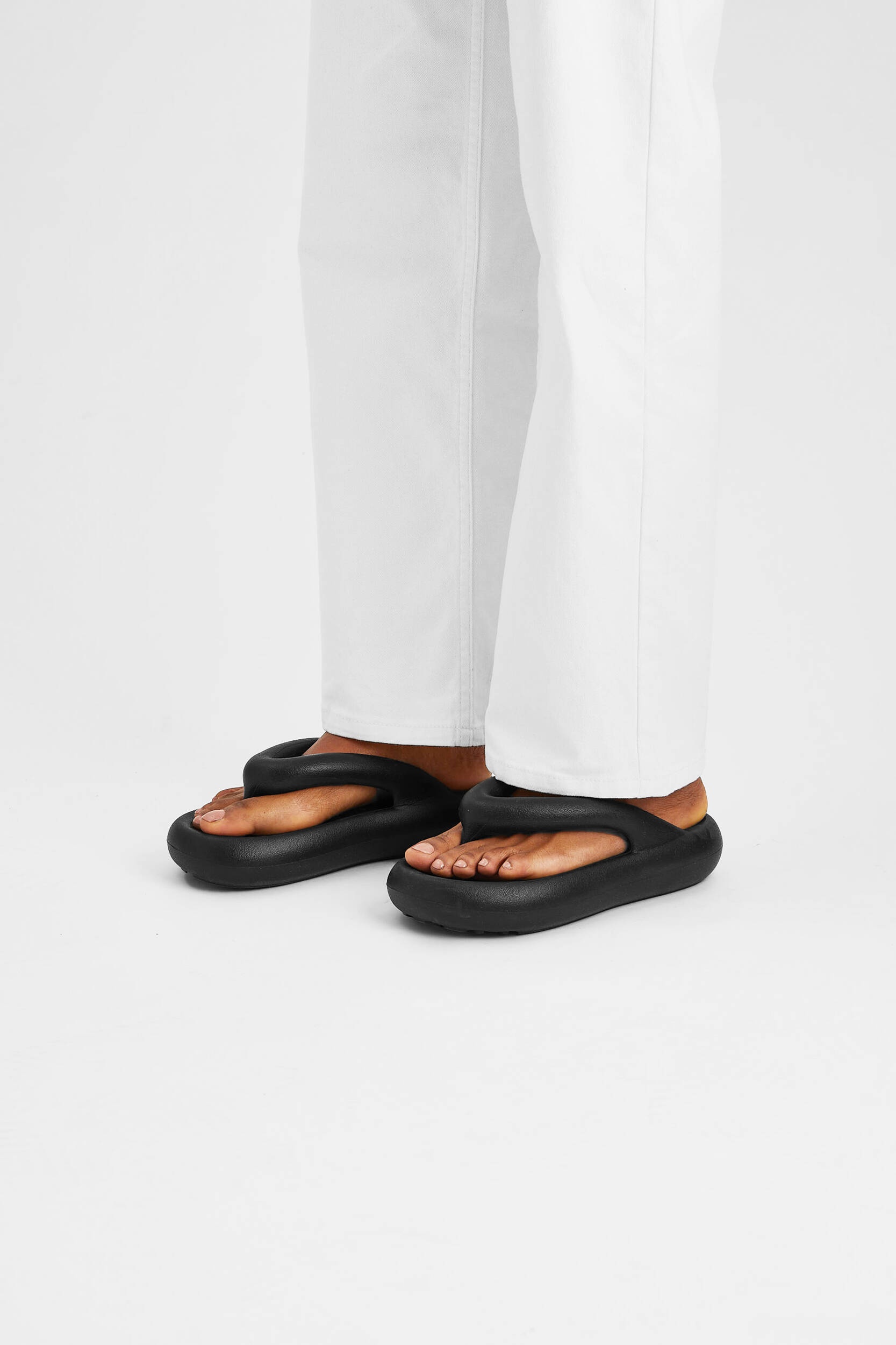 AXEL ARIGATO サンダル Axel Arigato Delta Sandal | REVERSIBLE