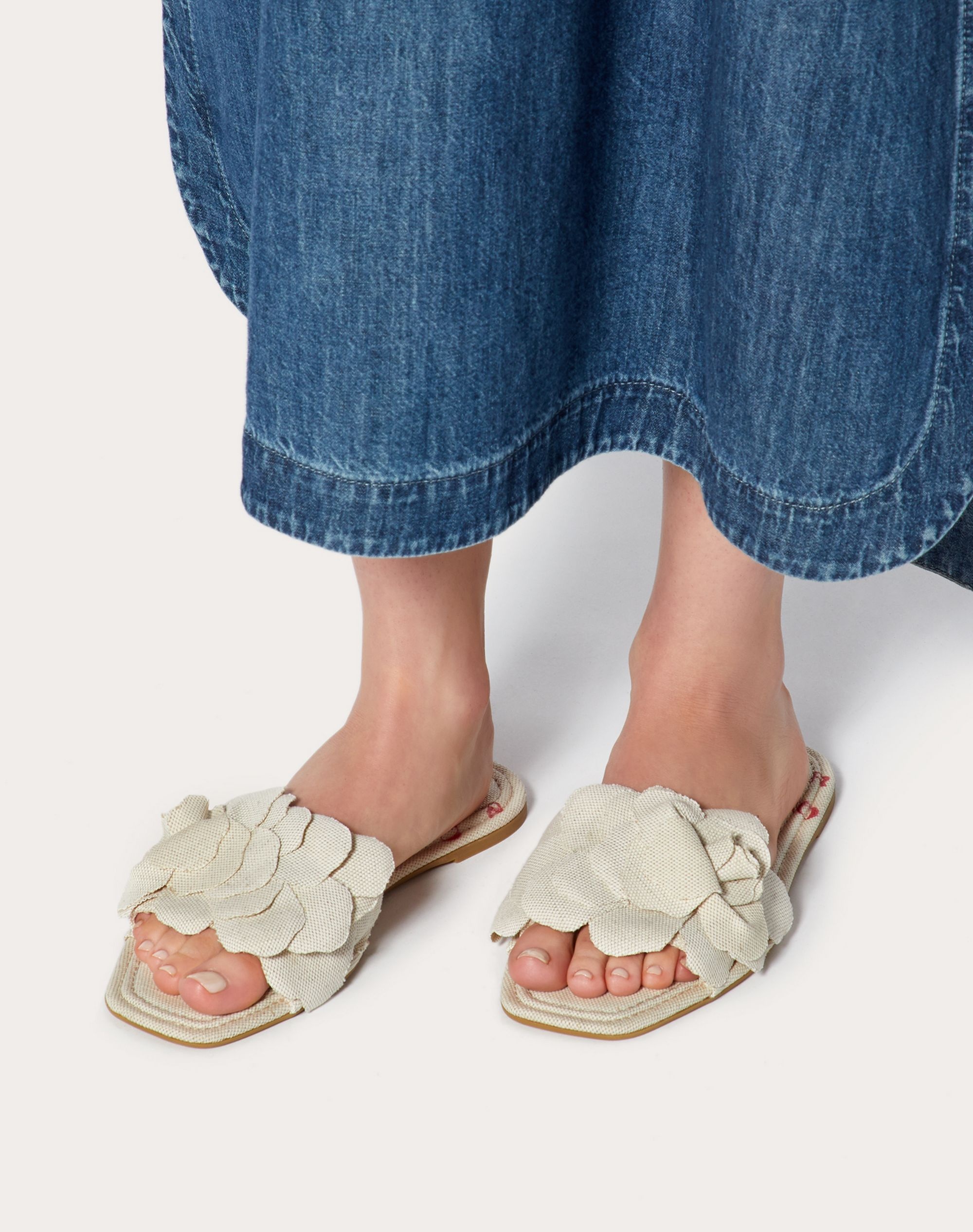 Valentino Garavani Atelier Shoes 03 Rose Edition Slide Sandal - 6