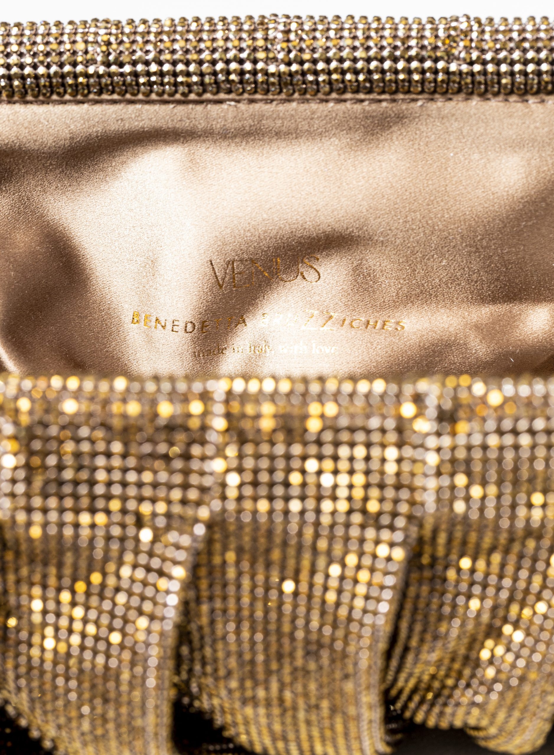 Benedetta Bruzziches – La Venus Grande Golden Eye - 6