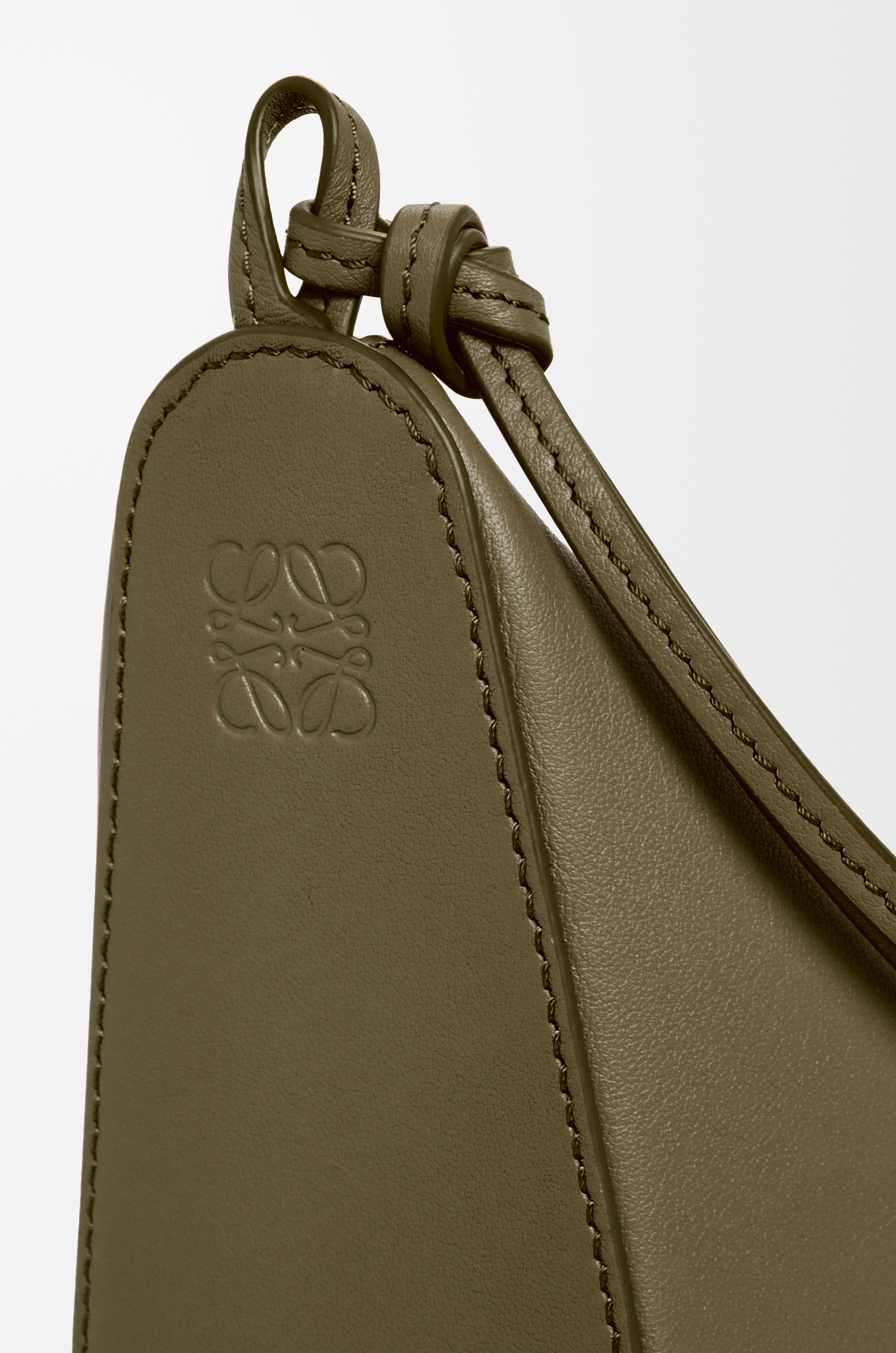 Mini Hammock Hobo bag in classic calfskin - 10