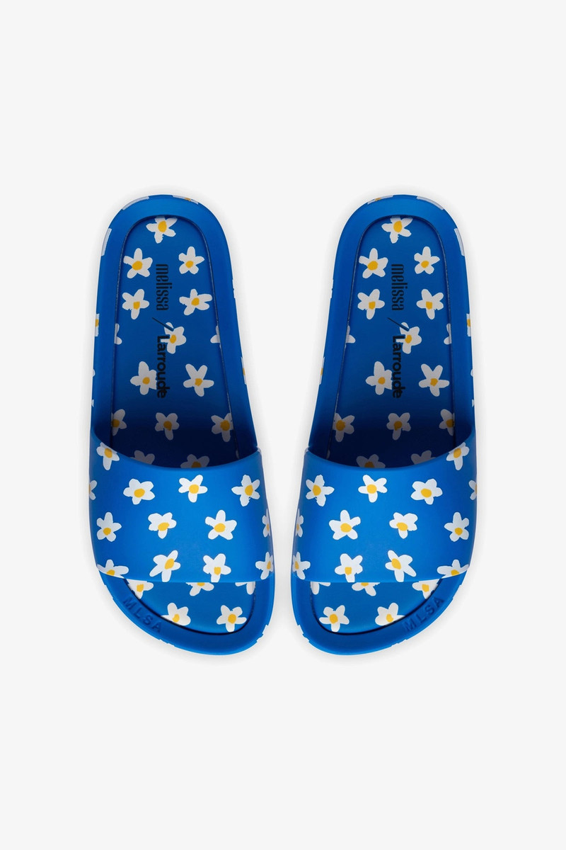 Melissa x Larroudé Pool Slide in Blue Floral Rubber 3