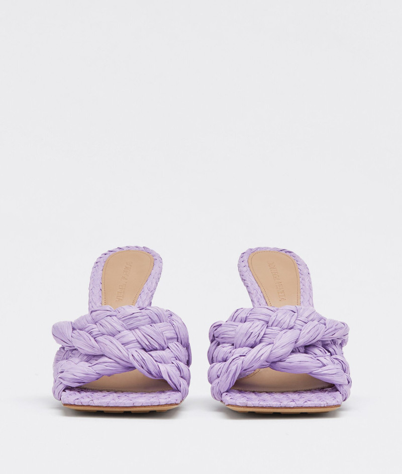 Bottega Veneta stretch outlook