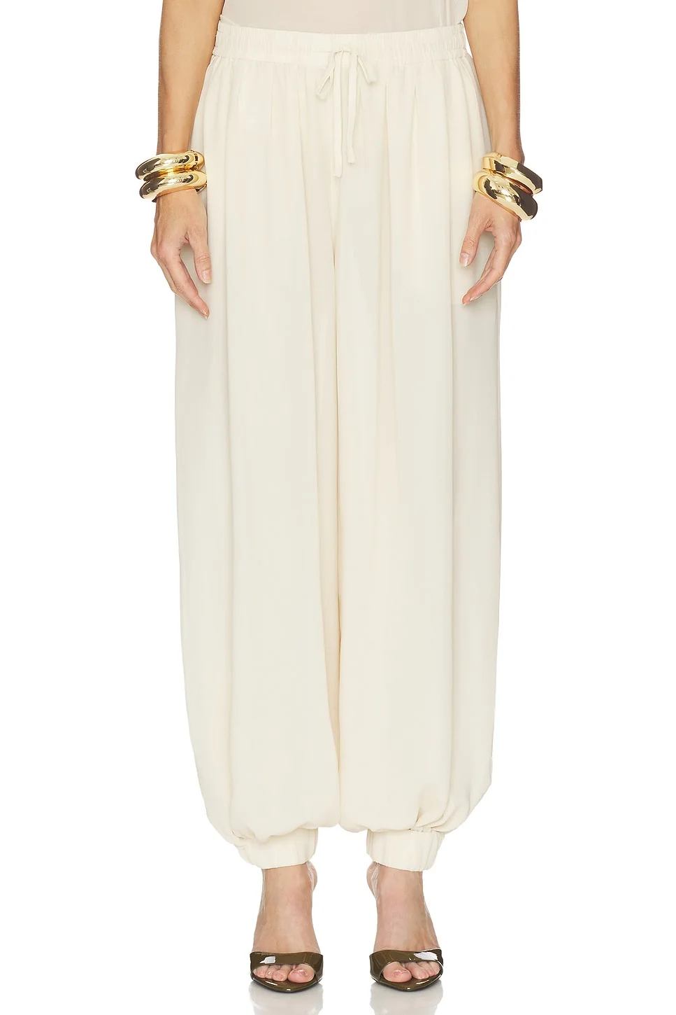 Liselle Pant - 1