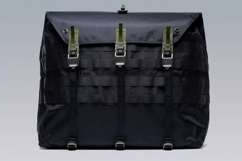 ACRONYM 3A-6TS Tec Sys Messenger Einsatztasche Black outlook