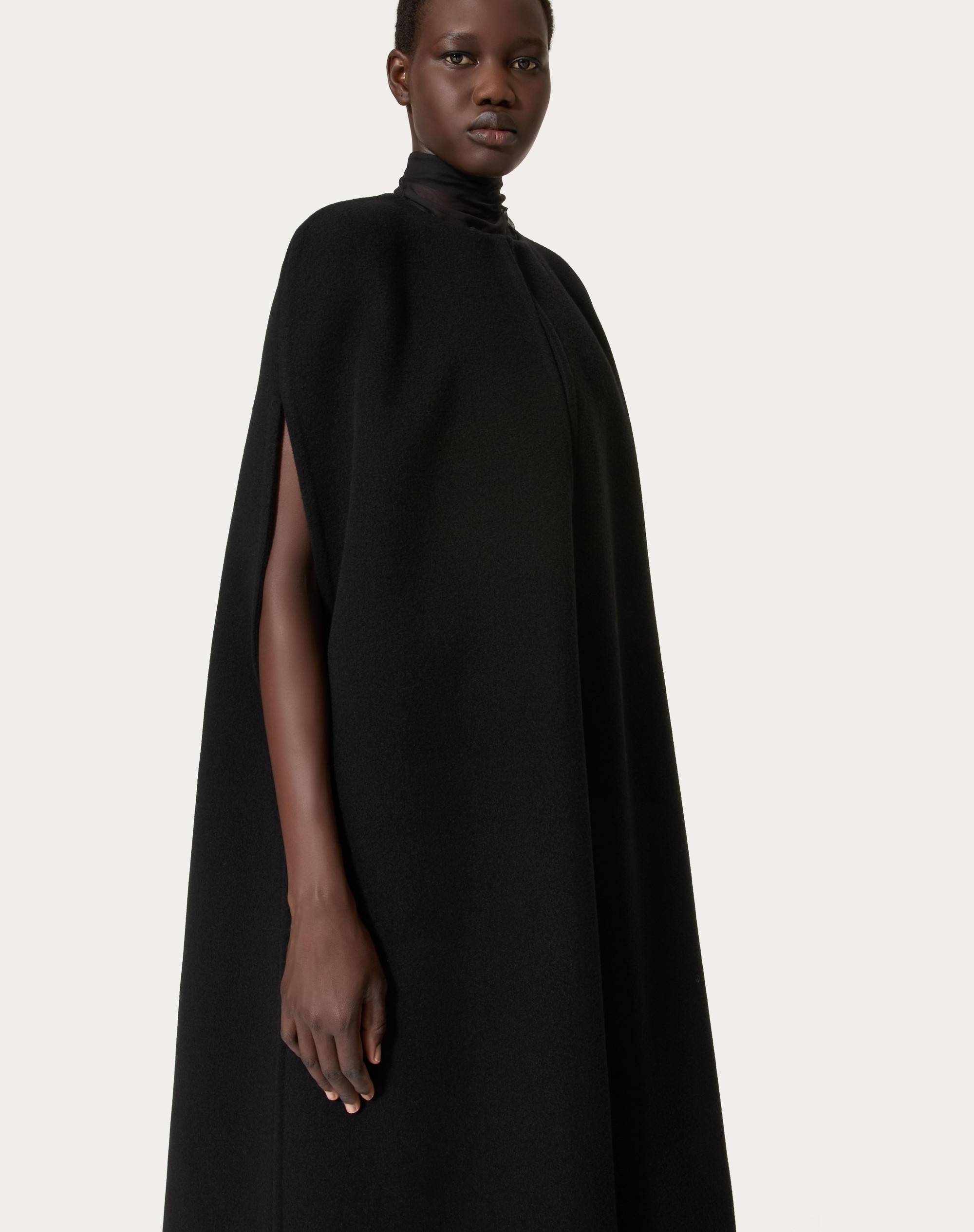 FLUFFY CASHMERE BLEND CAPE - 5