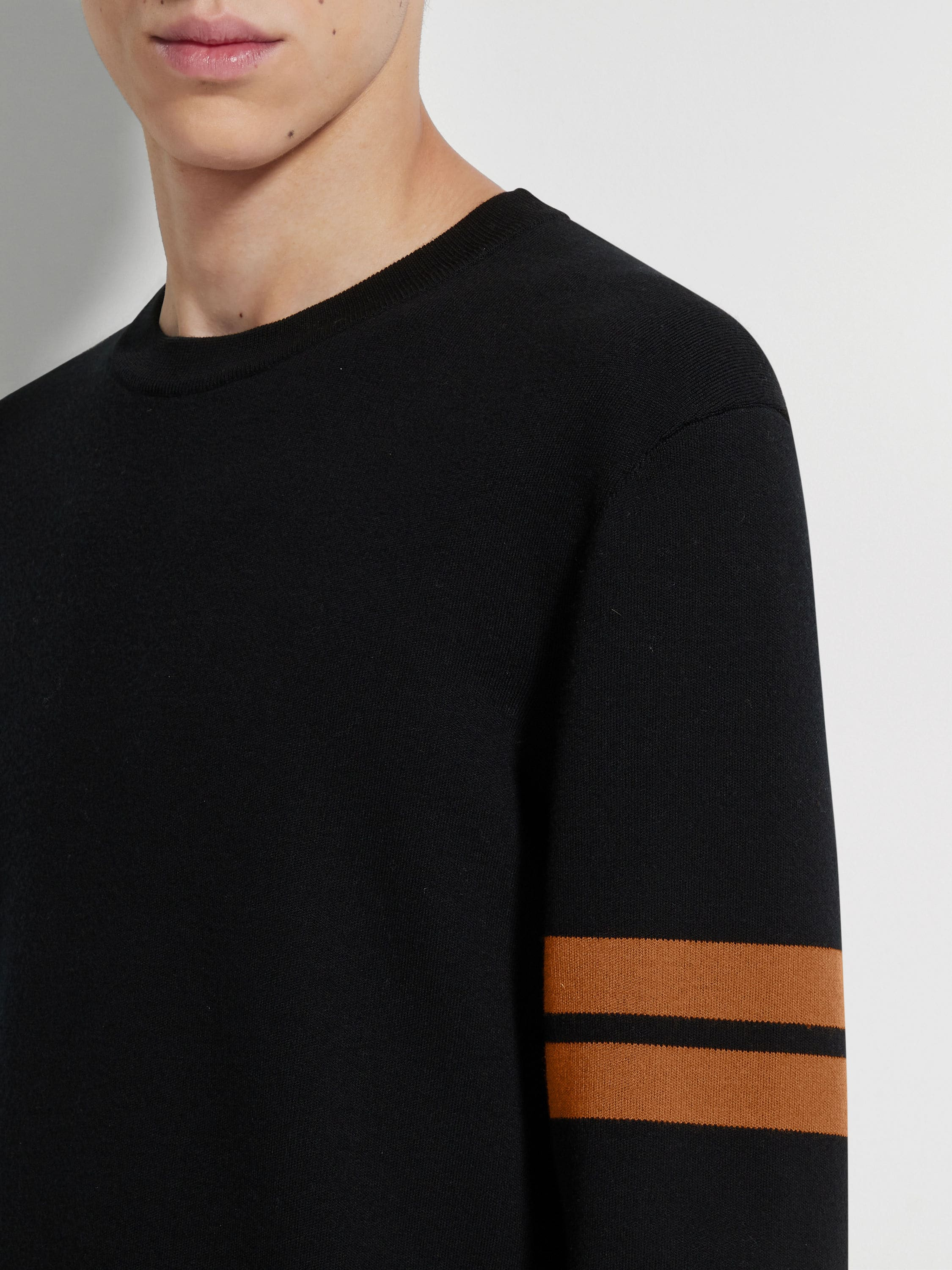 BLACK HIGH PERFORMANCE™ WOOL CREWNECK - 2