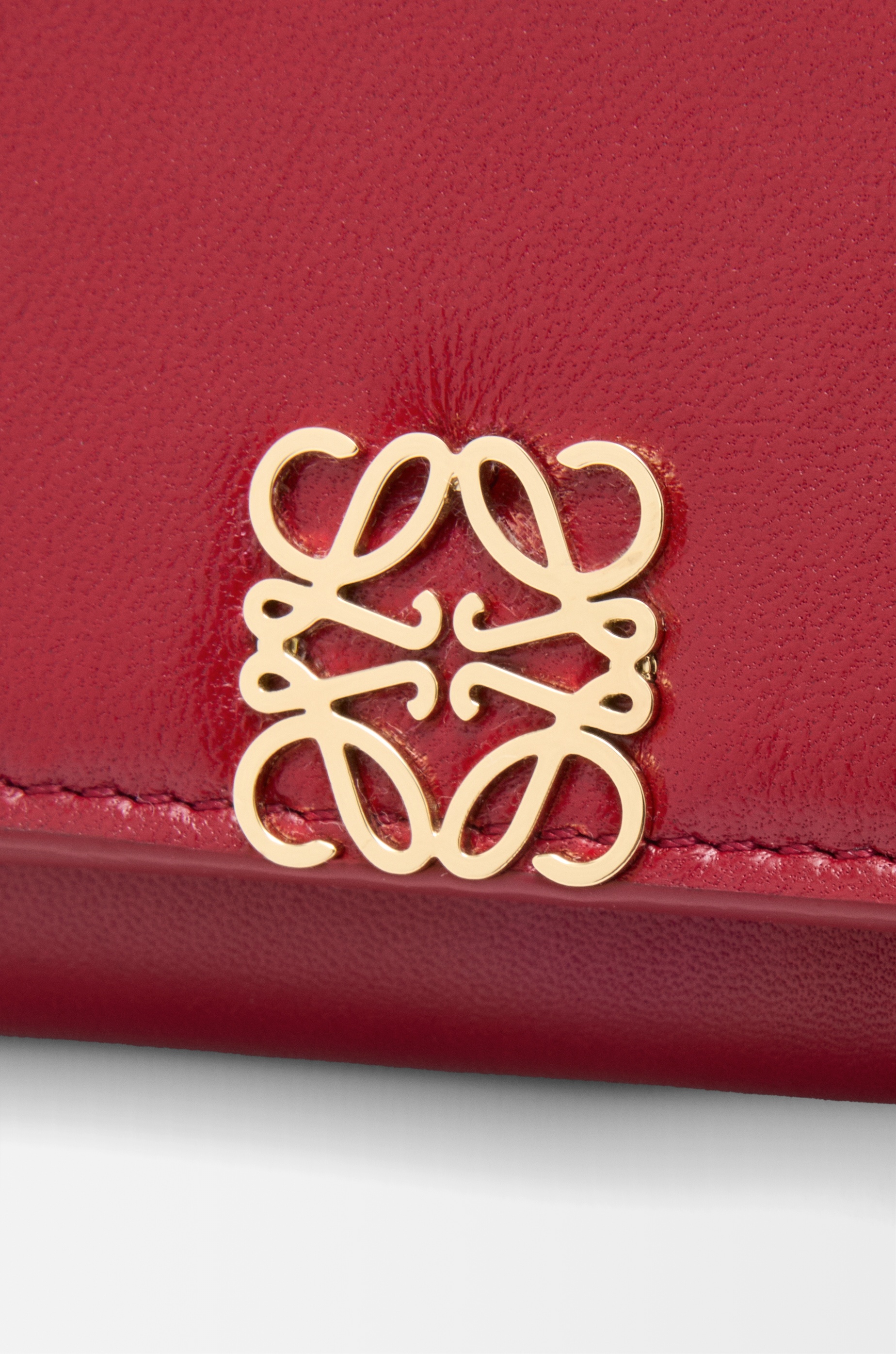 Puffer Anagram trifold wallet in shiny nappa calfskin - 6