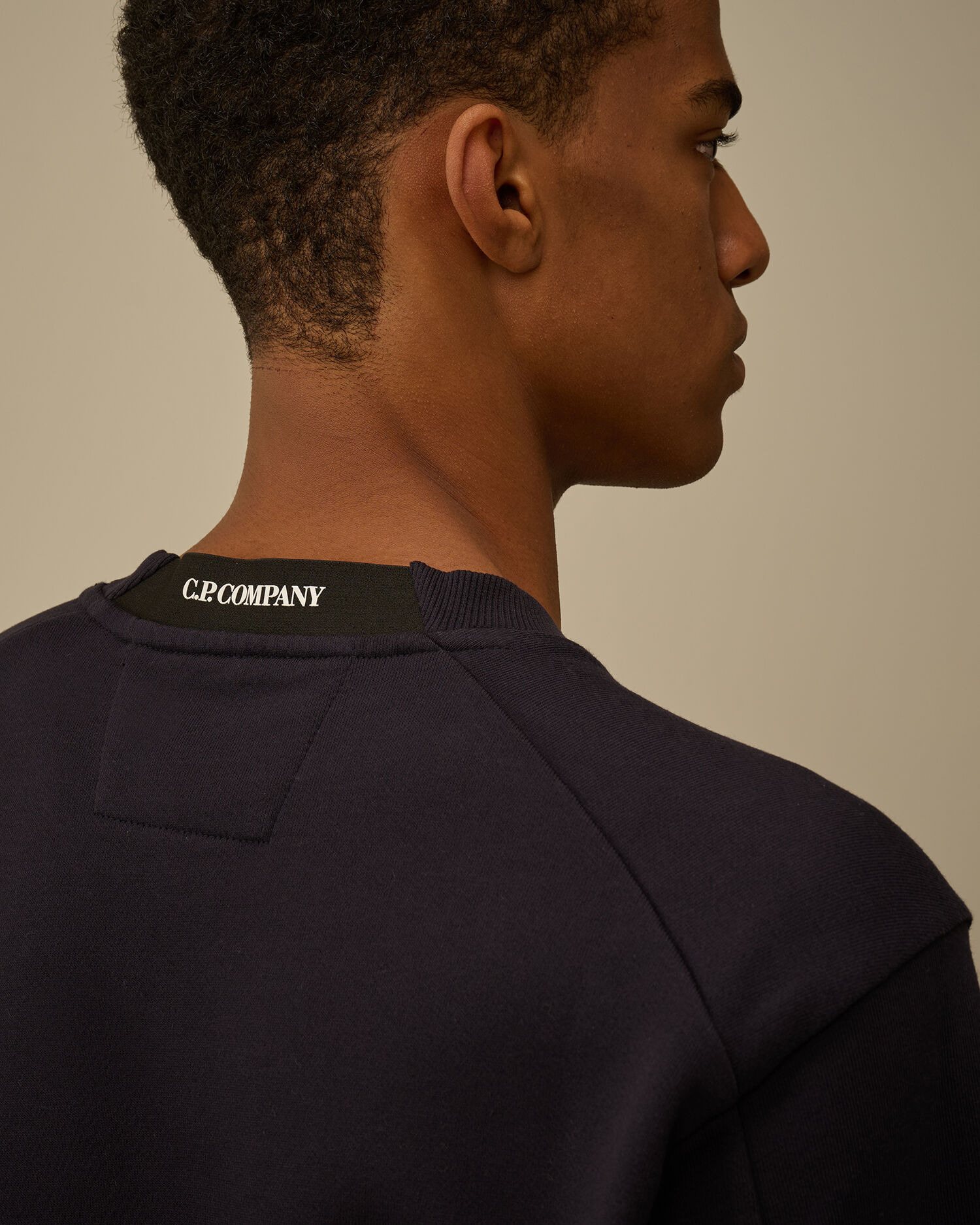 Diagonal Raised Fleece Crewneck Lens Sweatshirt - 5