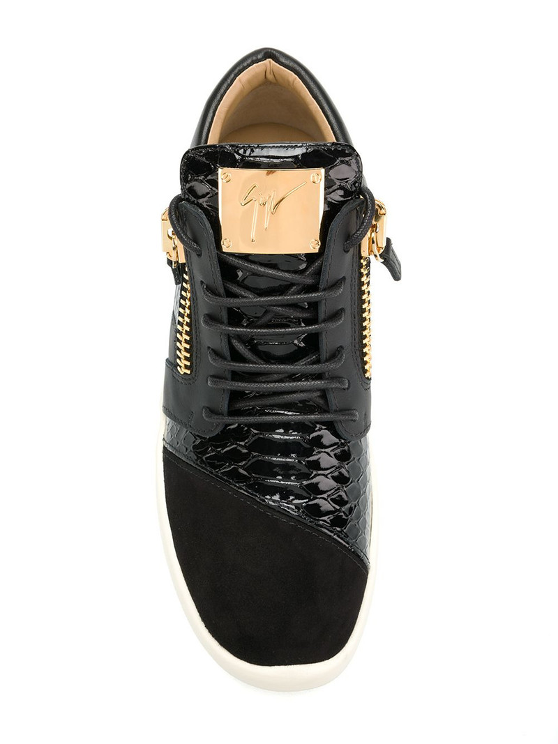 Runner panelled sneakers 4