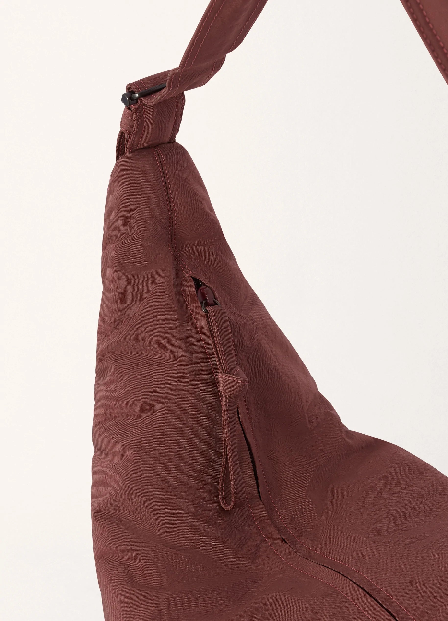 SOFT GAME BAG
NYLON CANVAS - 3
