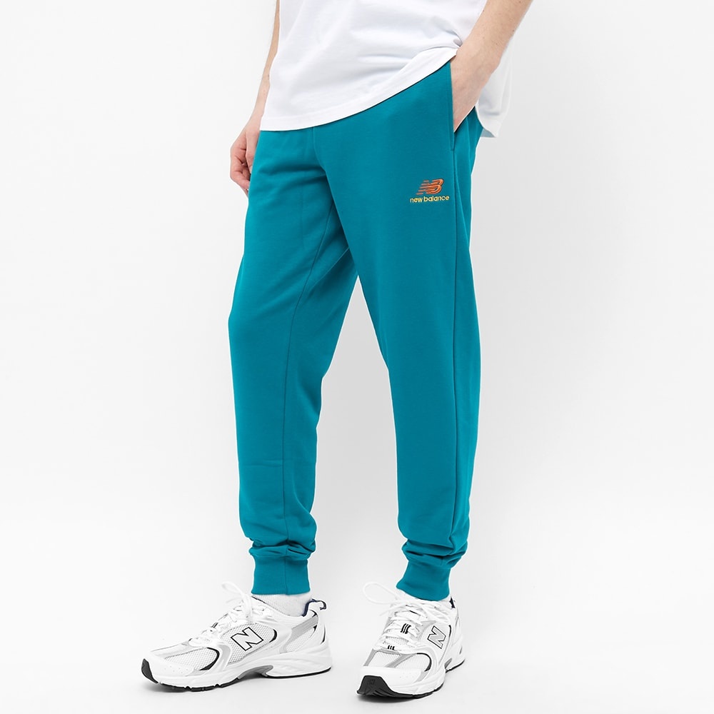 New Balance Essentials Embroidered Pant - 4