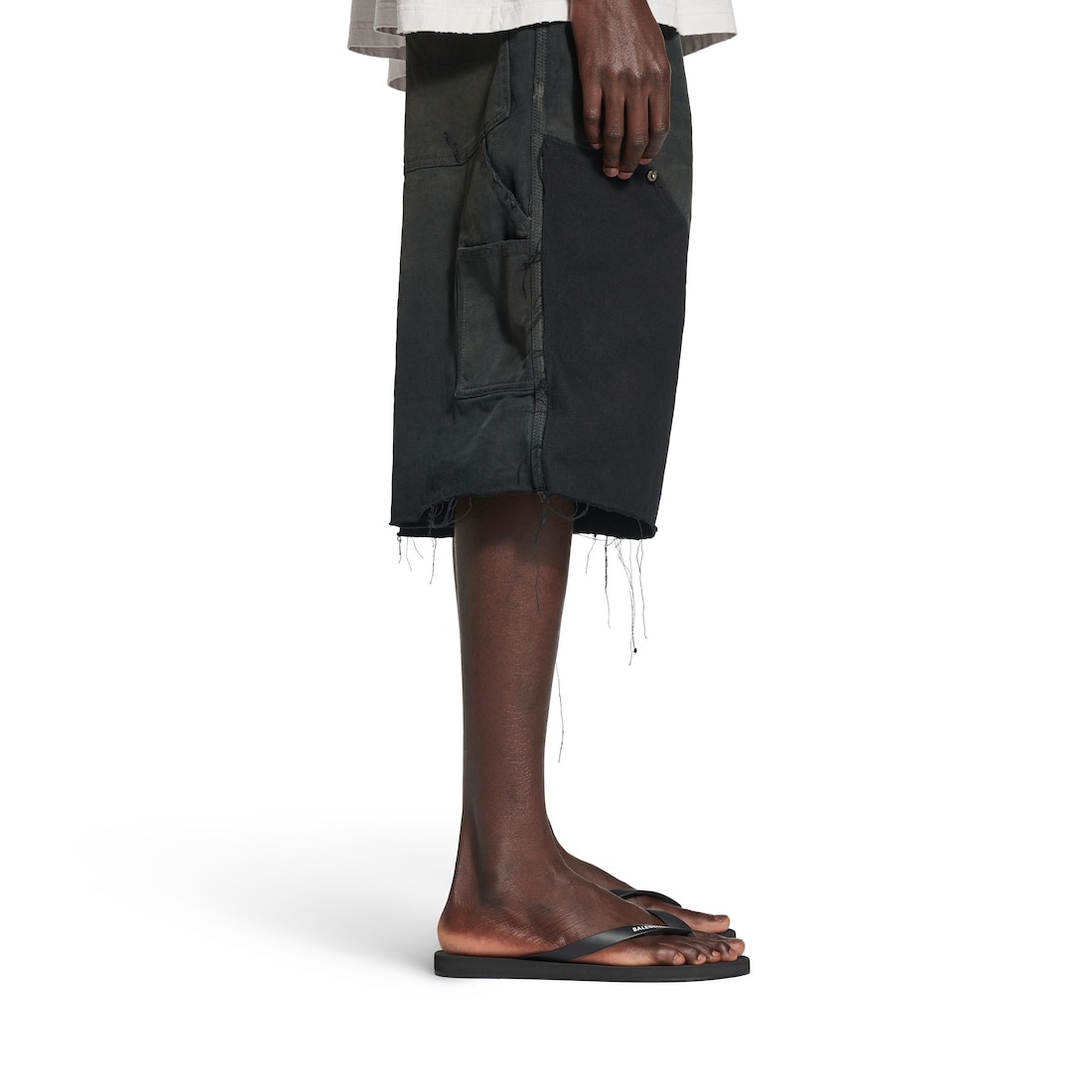 Men's Thong Sandal in Black - 9
